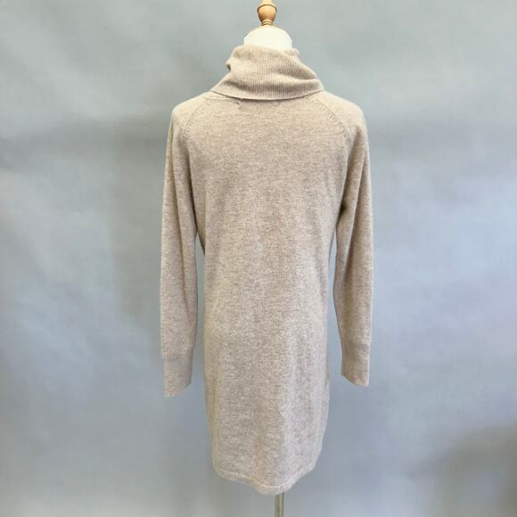 Quince Mongolian Cashmere Turtleneck Sweater Dress in Oatmeal Size Medium - Picture 12 of 15